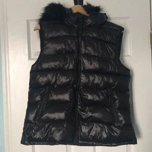GAP insulated puffer black- woman’s size XL